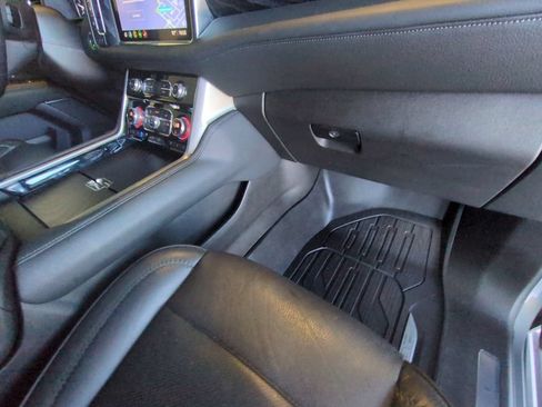 Used 2021 GMC Yukon Denali w/ Denali Ultimate Package AWD/4WD image 24