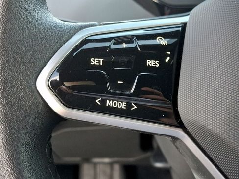 Certified 2023 Volkswagen ID.4 Pro RWD image 21
