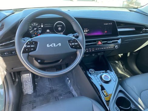 Used 2025 Kia Niro Wind FWD image 10