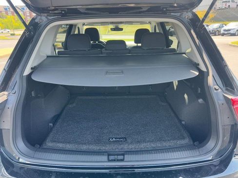 Used 2023 Volkswagen Tiguan S image 6