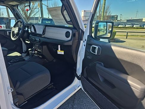 New 2026 Jeep Gladiator Sport image 19