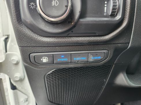 Used 2025 Jeep Wrangler Unlimited Sport S 4xe w/ Convenience Group AWD/4WD image 33