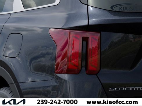 New 2026 Kia Sorento LX FWD image 4