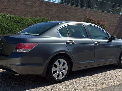 Used 2010 Honda Accord EX-L image 7