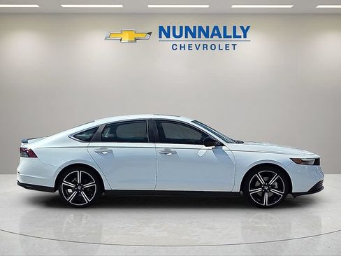 Used 2024 Honda Accord Sport image 6