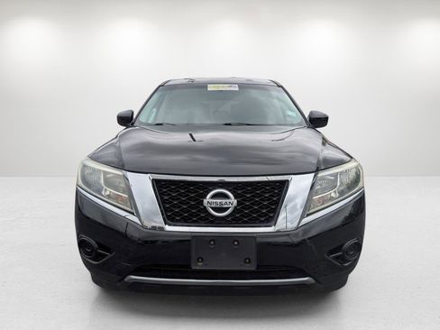 Used 2014 Nissan Pathfinder S image 2