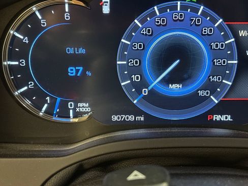 Used 2018 Cadillac Escalade Premium Luxury RWD image 29