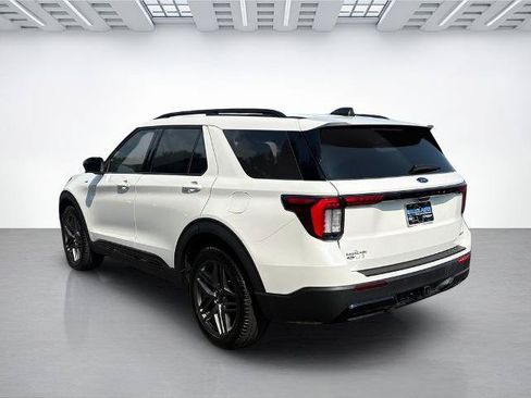 Certified 2025 Ford Explorer ST-Line w/ Premium Package AWD/4WD image 5
