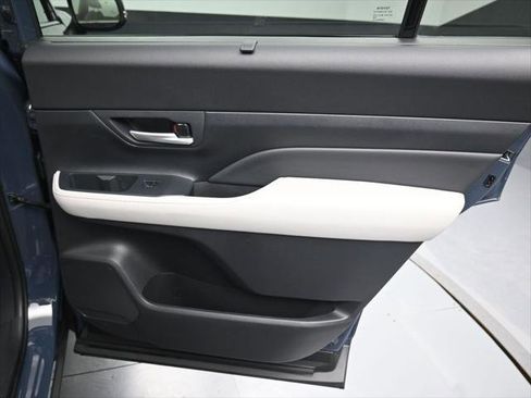 Certified 2024 Toyota Grand Highlander AWD image 38