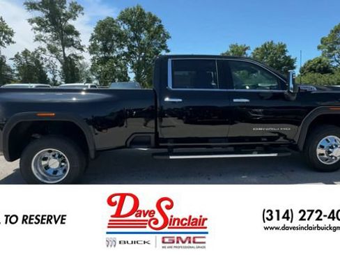 New 2026 GMC Sierra 3500 Denali w/ Denali Reserve Package AWD/4WD image 9