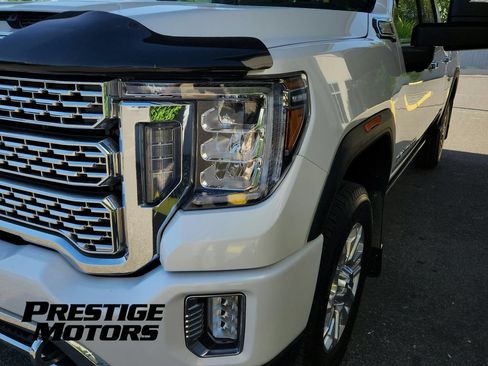 Used 2022 GMC Sierra 3500 Denali w/ Denali Ultimate Package AWD/4WD image 10