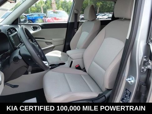 Certified 2025 Kia Soul LX w/ LX Technology Package FWD image 20