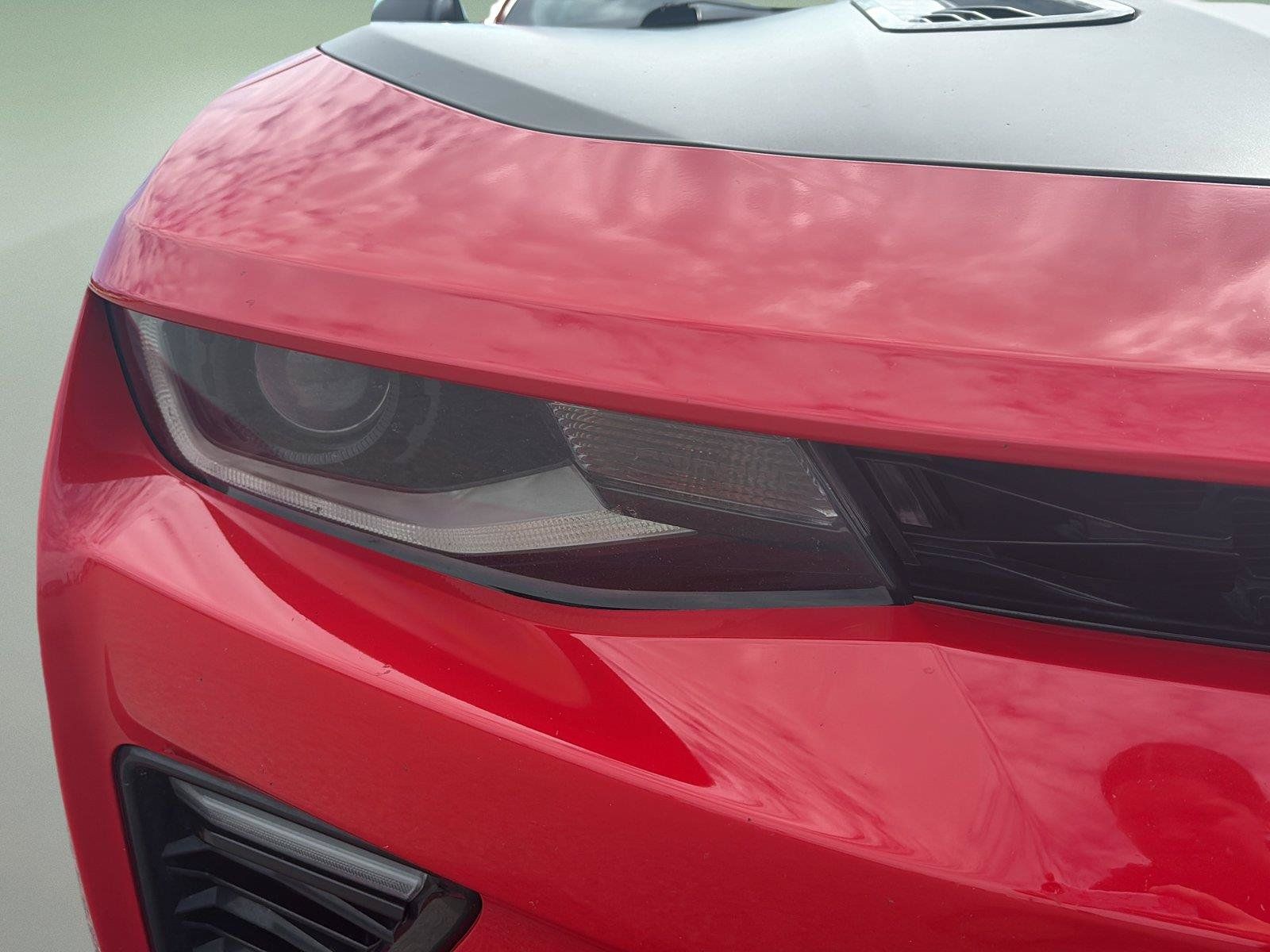 Used 2018 Chevrolet Camaro SS RWD image 33
