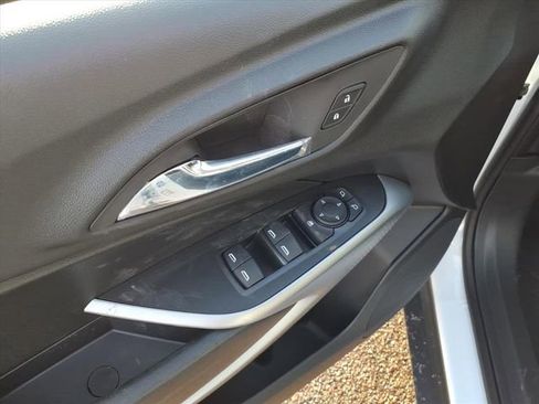 New 2026 Chevrolet Trax LS w/ LS Convenience Package image 17