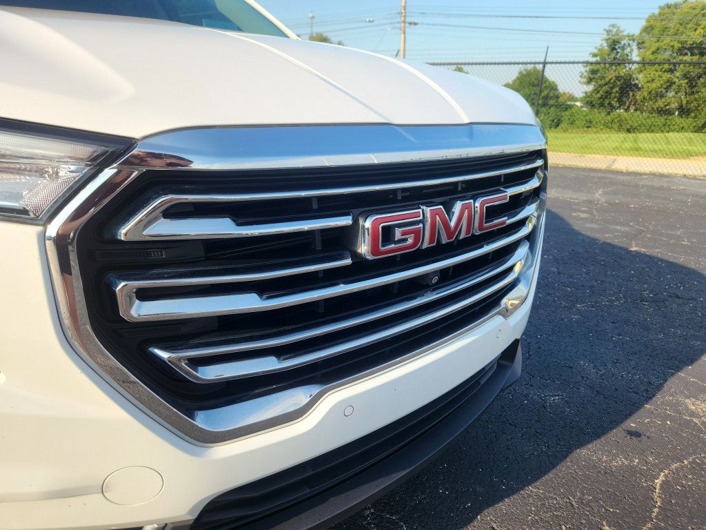 Used 2024 GMC Terrain SLT w/ Tech Package AWD/4WD image 18