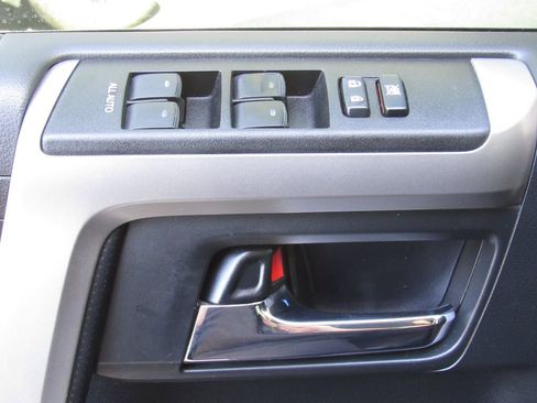 Used 2019 Toyota 4Runner Limited w/ Four Season Floor Mat Package image 34