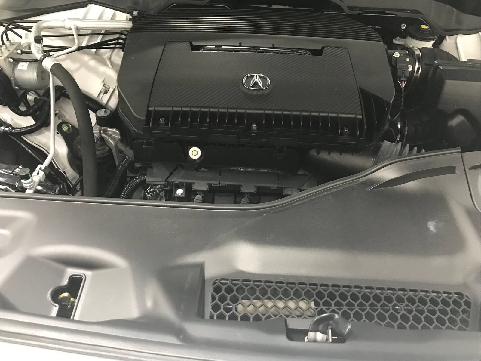 Used 2025 Acura MDX w/ Technology Package AWD/4WD image 11