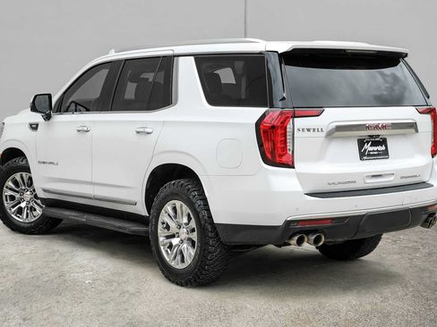 Used 2021 GMC Yukon Denali w/ Advanced Technology Package AWD/4WD image 11