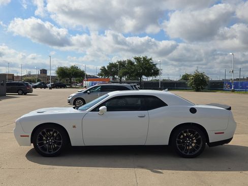 Used 2023 Dodge Challenger R/T Scat Pack w/ Plus Package RWD image 7