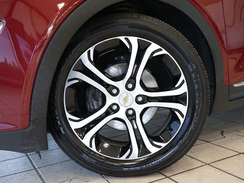 Used 2018 Chevrolet Bolt Premier w/ Driver Confidence II Package FWD image 53