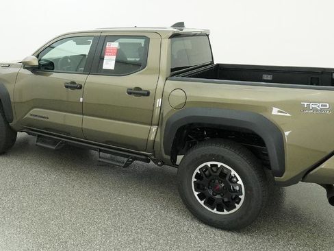 New 2026 Toyota Tacoma TRD Off-Road AWD/4WD image 7