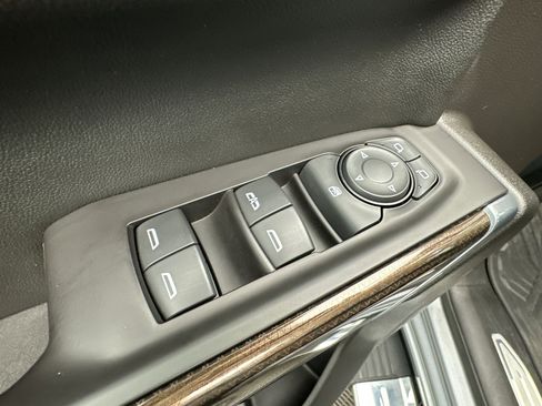 Certified 2020 Chevrolet Silverado 1500 RST image 12