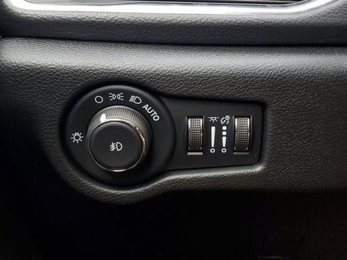 New 2026 Chrysler Pacifica Limited w/ S Appearance Package FWD image 35