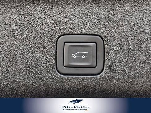 Used 2025 GMC Yukon AT4 w/ LPO, Floor Liner Package image 22