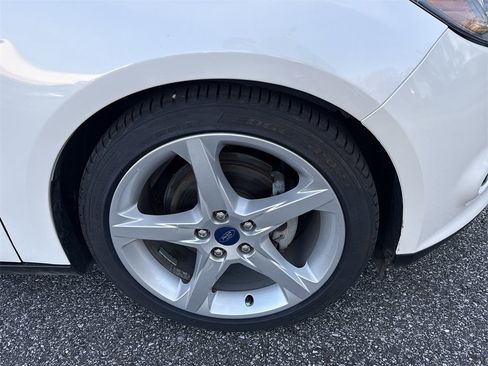 Used 2014 Ford Focus Titanium image 12