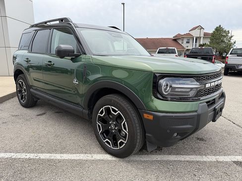 Used 2025 Ford Bronco Sport Outer Banks w/ Outer Banks Tech Package+ AWD/4WD image 8