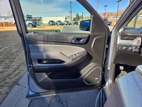 Used 2019 Chevrolet Tahoe LT image 12