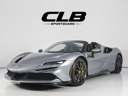 Used 2023 Ferrari SF90 Spider AWD/4WD image 1