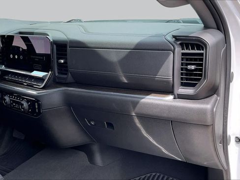 Used 2024 Chevrolet Silverado 2500 LT w/ Z71 Sport Edition AWD/4WD image 17