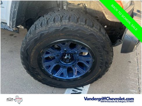 Used 2024 Jeep Gladiator Sport AWD/4WD image 8