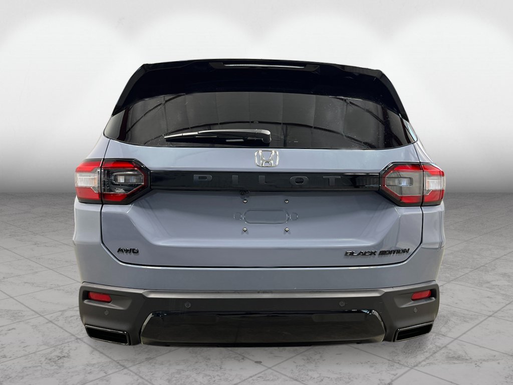 New 2026 Honda Pilot Black Edition image 4