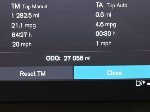 Used 2023 Volvo XC60 B5 Plus w/ Protection Package AWD/4WD image 21