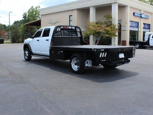 Used 2024 RAM 5500 Tradesman w/ Chrome Appearance Group AWD/4WD image 11
