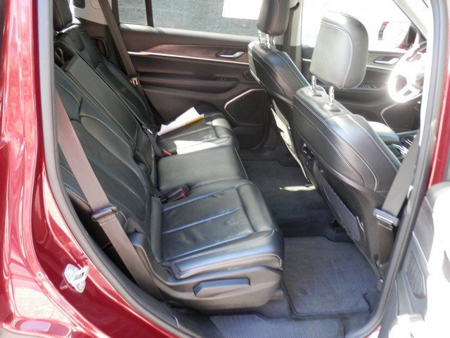 Used 2022 Jeep Grand Cherokee L Limited AWD/4WD image 37