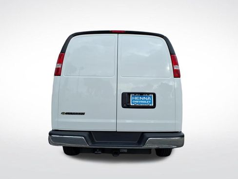 New 2026 Chevrolet Express 2500 w/ Driver Convenience Package RWD image 4