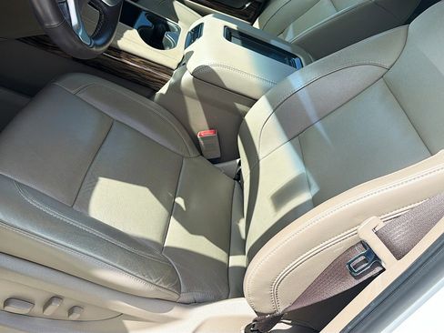 Used 2019 GMC Yukon SLT w/ Premium Edition image 19