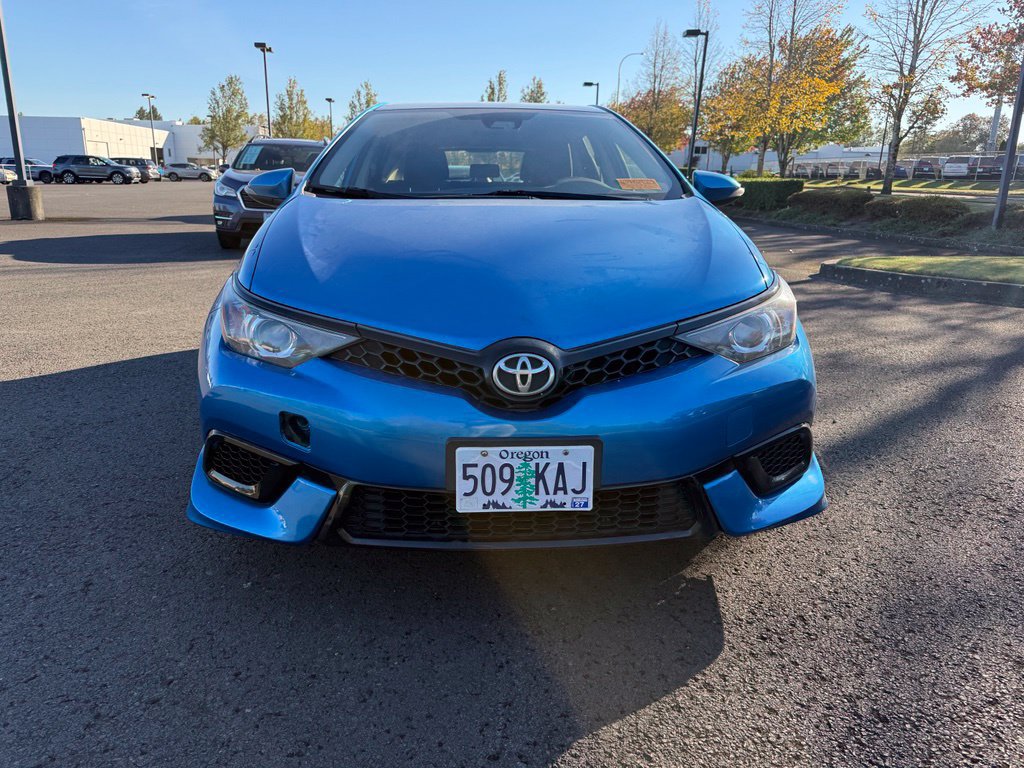 Used 2017 Toyota Corolla iM w/ Carpet Mat Package FWD image 2