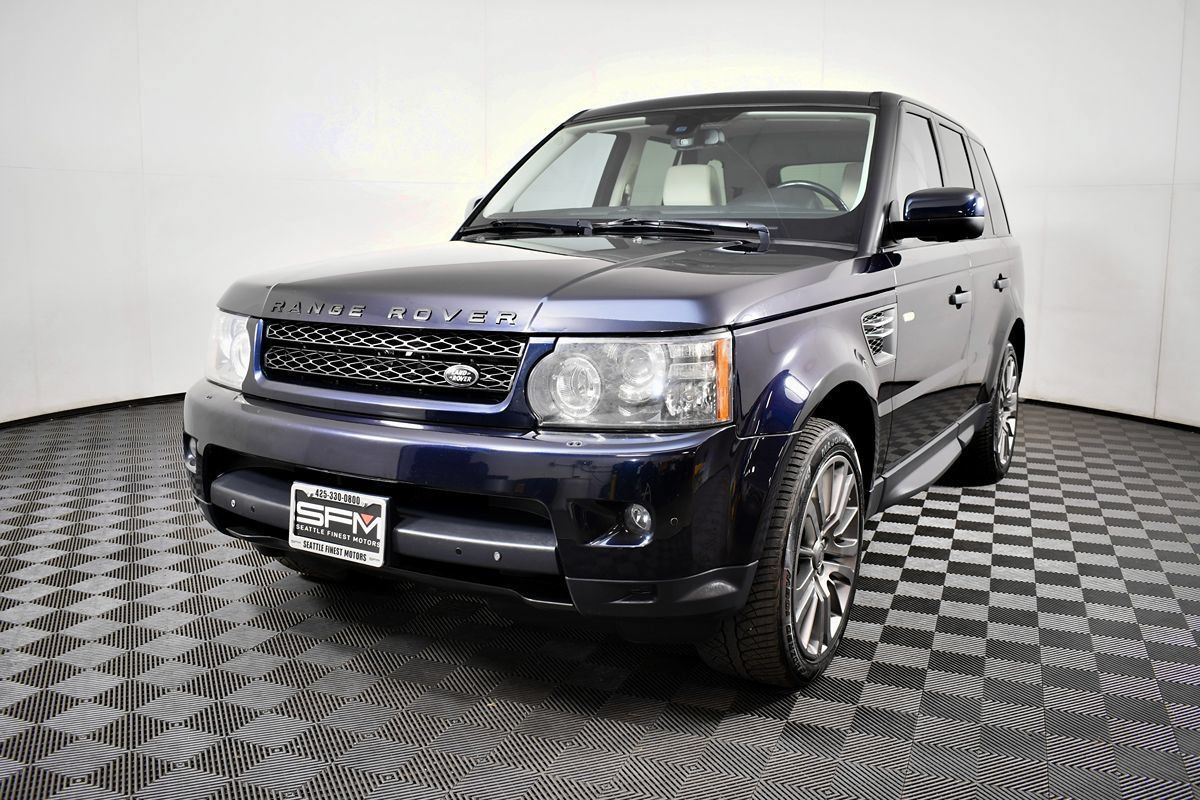 Used 2010 Land Rover Range Rover Sport HSE LUX AWD/4WD image 2