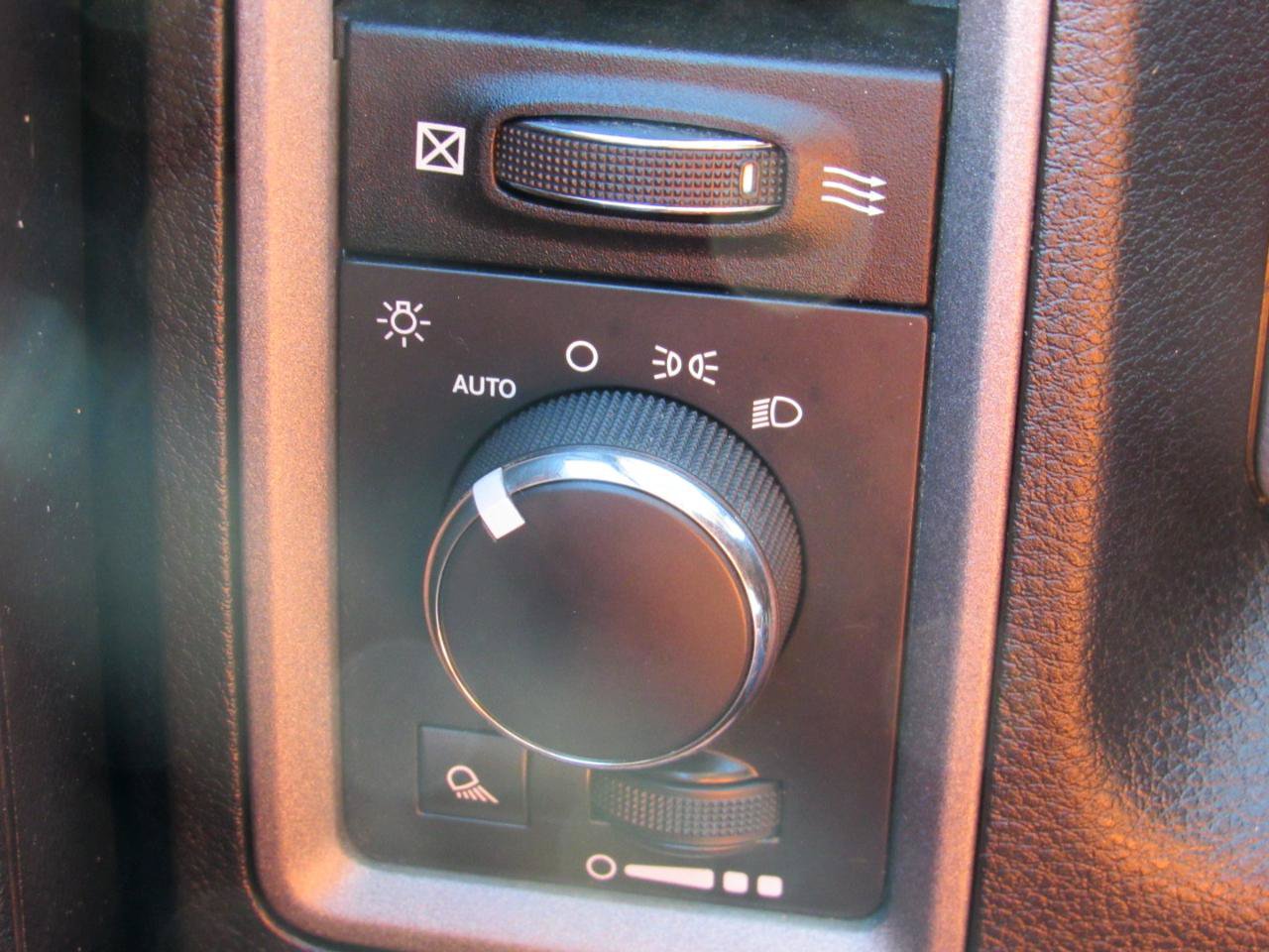 Used 2015 RAM 2500 Tradesman w/ Chrome Appearance Group AWD/4WD image 19