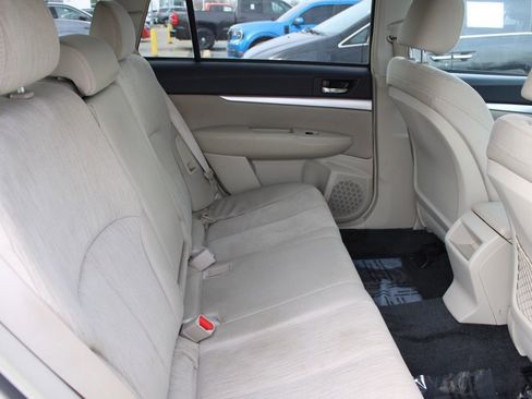 Used 2014 Subaru Outback 2.5i Premium image 21