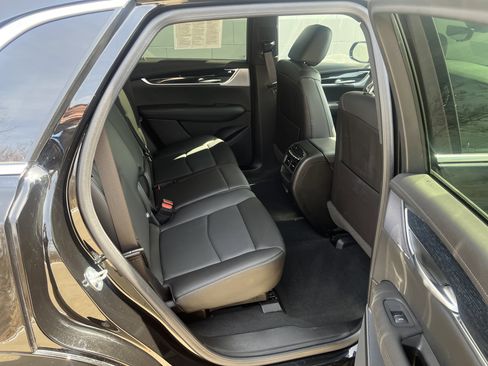 Used 2025 Cadillac XT5 Premium Luxury w/ Technology Package image 15