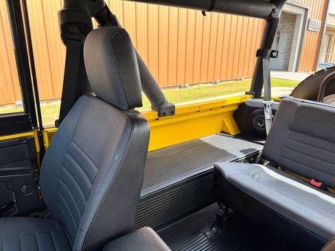 Used 1997 Land Rover Defender 90 AWD/4WD image 34