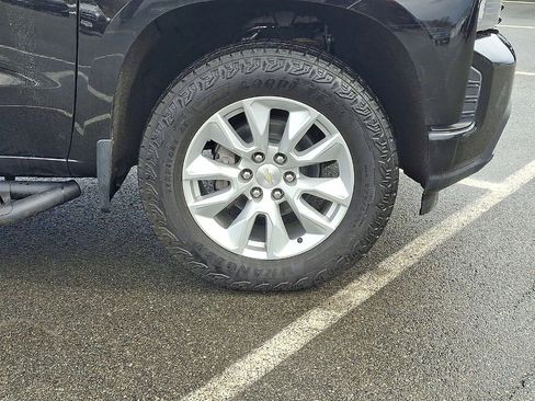 Used 2020 Chevrolet Silverado 1500 Custom image 27