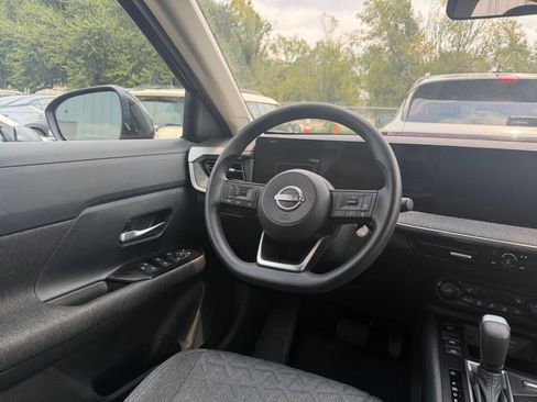 Used 2026 Nissan Kicks SV w/ Cold Weather Package AWD/4WD image 33