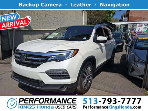 Used 2016 Honda Pilot Touring image 1
