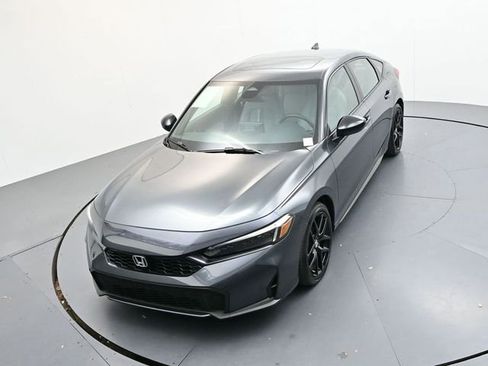 Certified 2025 Honda Civic Sport image 32